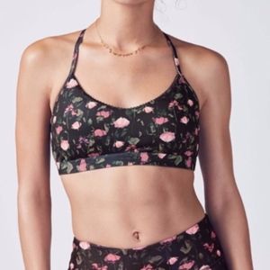 🦋Fabletics Nayara Black Floral Sports Bra, XS